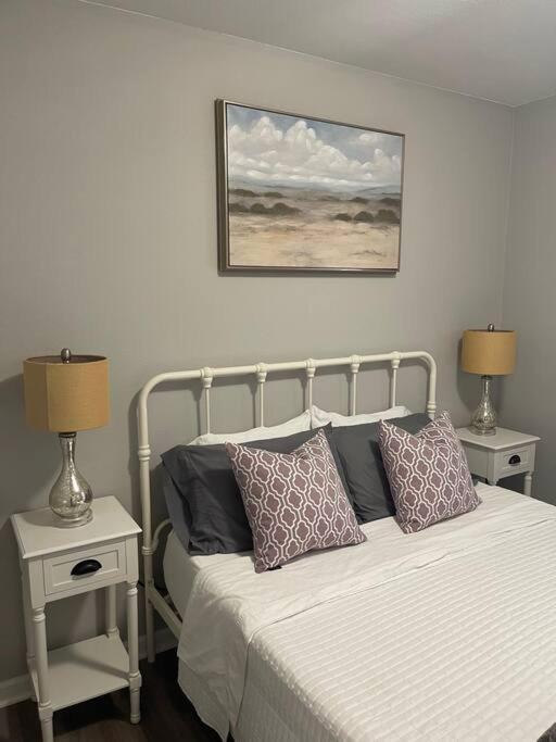 The Bernice - 2 Bedroom Apt In Quilt Town, Usa Hamilton Kültér fotó