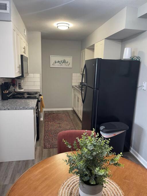 The Bernice - 2 Bedroom Apt In Quilt Town, Usa Hamilton Kültér fotó